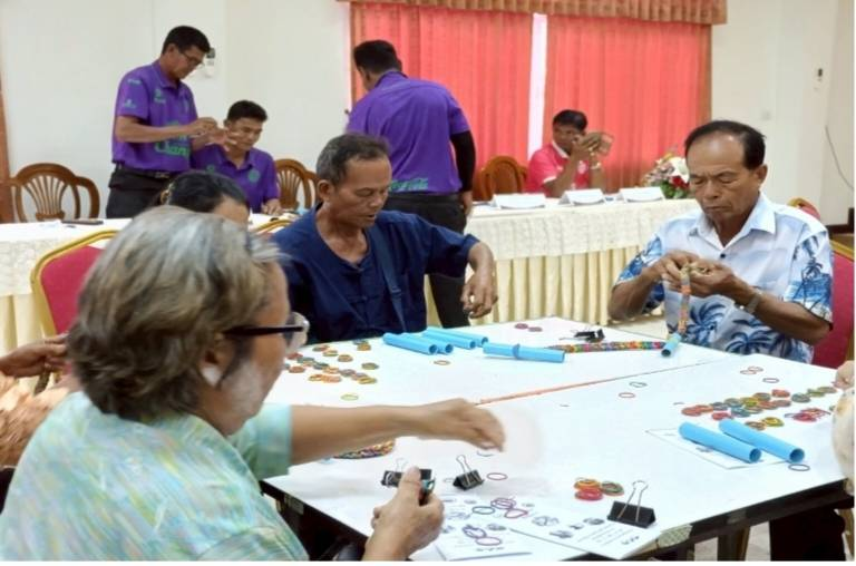  องค์การบริหารส่วนตำบลหนอง โดยกองสวัสดิการสังคม ได้จัดทำโครงการพัฒนาคุณภาพชีวิตผู้สูงอายุ ประจำปีงบประมาณ 2568  เมื่อวันที่ 25 เมษายน 2568 ณ เทศบาลตำบลขุนหาญ อำเภอขุนหาญ จังหวัดศรีสะเกษ โดยมีวัตถุประสงค์เพื่อเป็นการฟื้นฟูสุขภาพ ช่วยยืดเหยียดกล้ามเนื้อ ลดอาการปวดเมื่อยกล้ามเนื้อในผู้สูงอายุ กล้ามเนื้อของร่างกายมีความยืดหยุ่น ลดความตึงตัว ทำให้ร่างกายมีความผ่อนคลาย เพิ่มความแข็งแรง  ทำให้การเคลื่อนไหวของร่างกายดีขึ้น